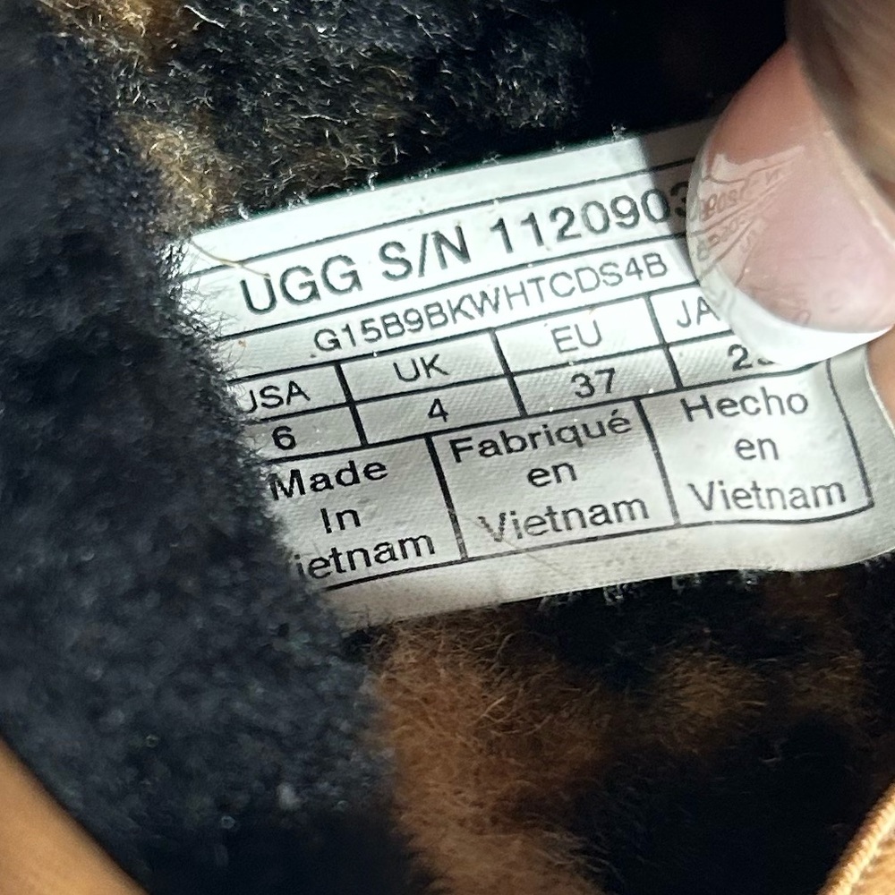 UGG Leopard Pattern Fuzzy Slippers - image 7